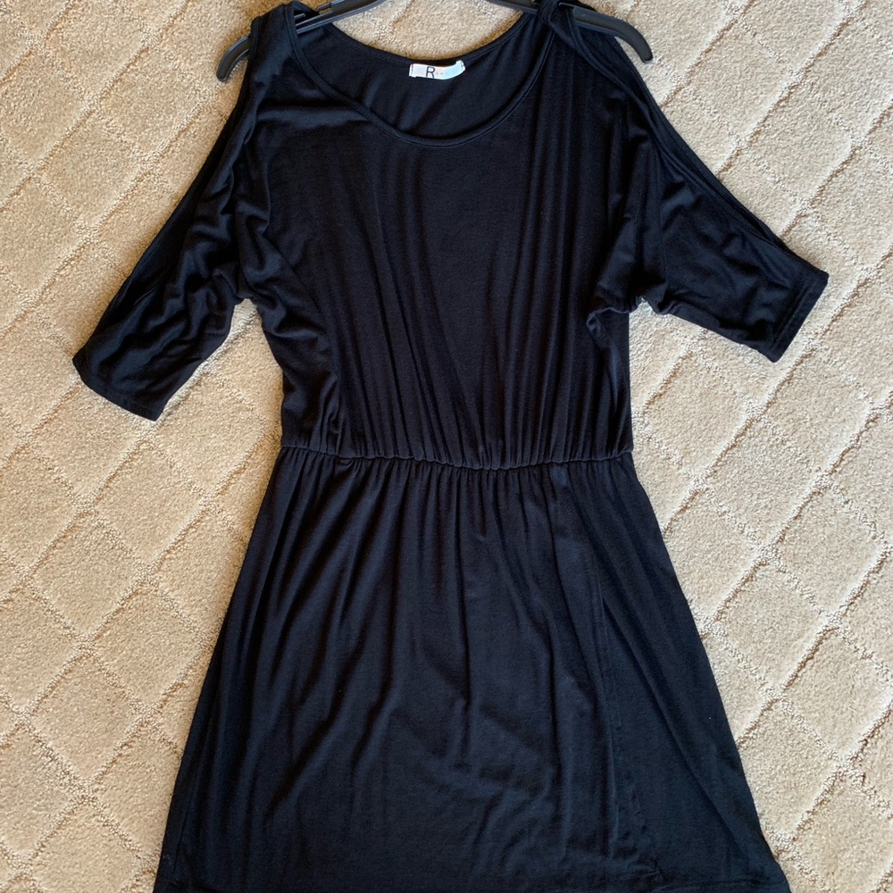 Cold shoulder casual dress